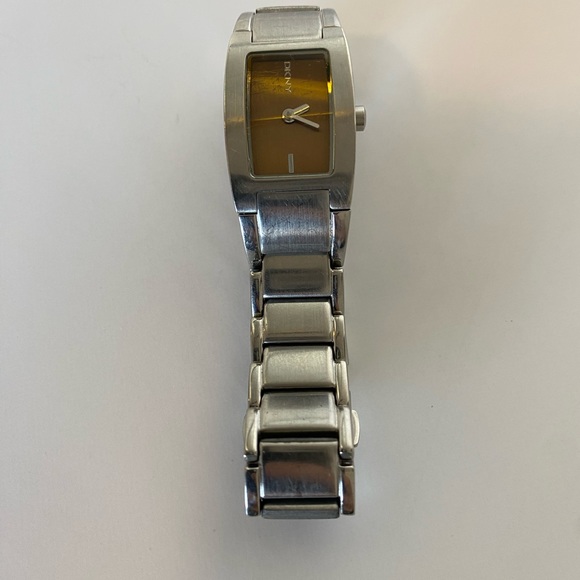 DKNY women’s watch - Picture 2 of 4